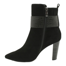 Caprice Stivali in pelle nera con fibbia 25317-25 025 nero 1