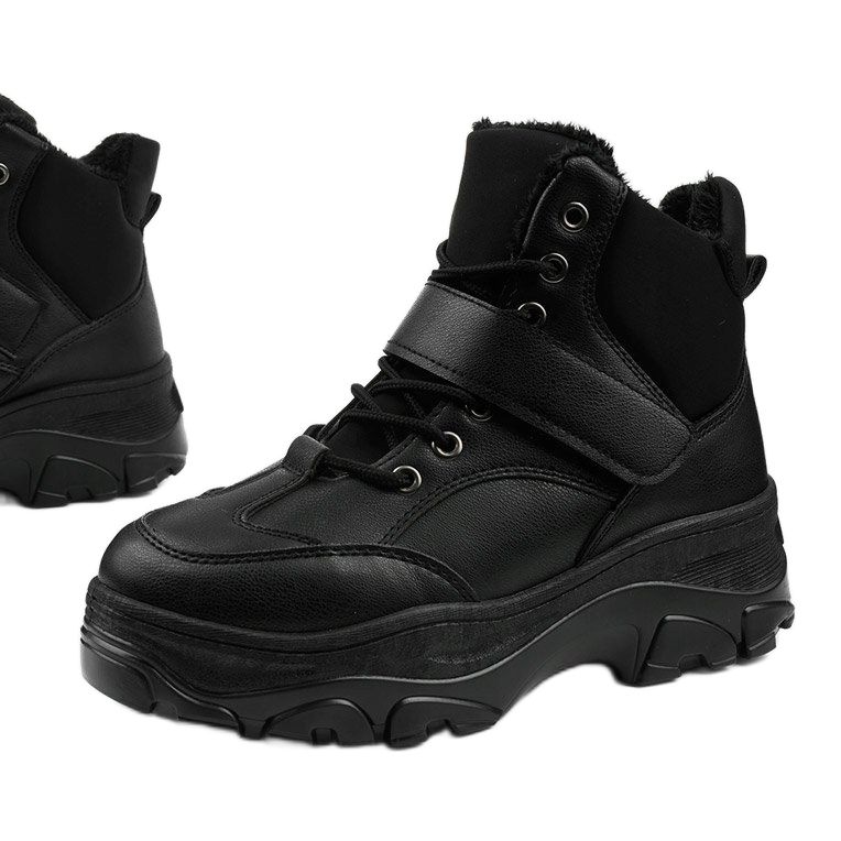 Sneakers sportive nere alla moda realizzate in ecopelle Soulsille nero 1