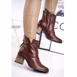 Stivali da donna con tacco alto Maciejka Marrone 04757-02 1