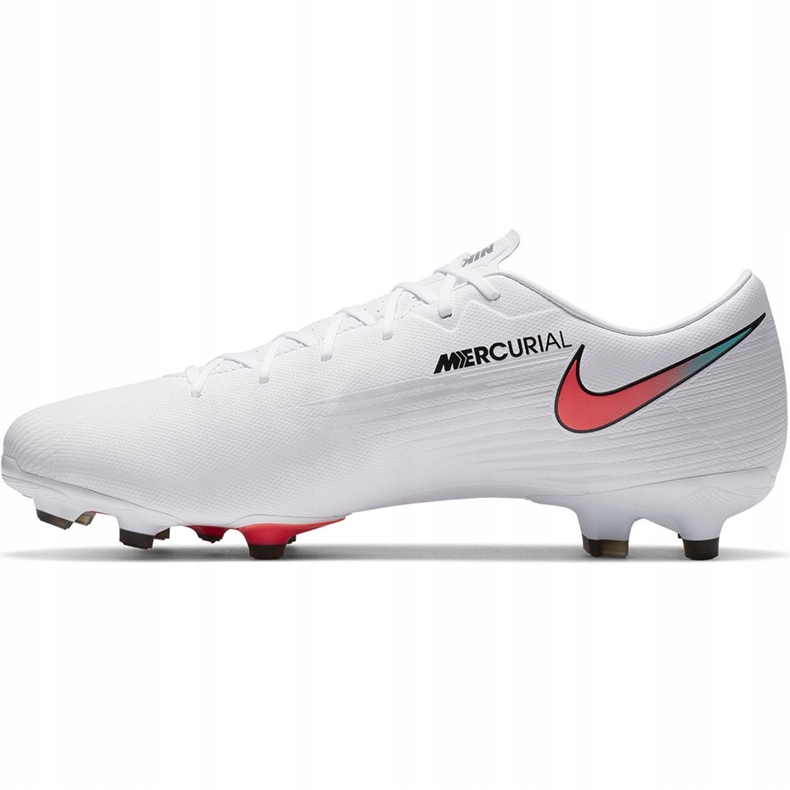 Scarpa da calcio Nike Mercurial Vapor 13 Academy FG / MG AT5269 163 bianco bianco 1