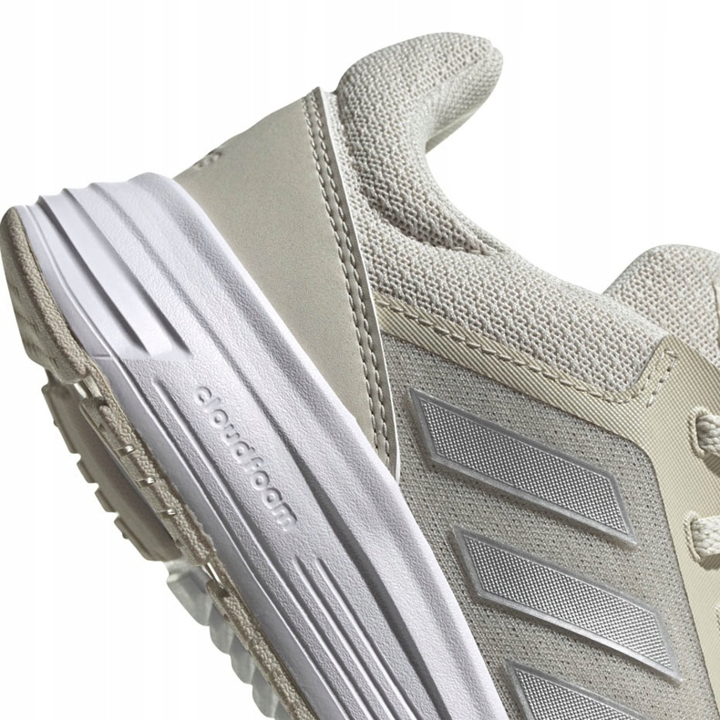 Scarpe running da donna adidas Galaxy 5 beige chiaro FW6121 1