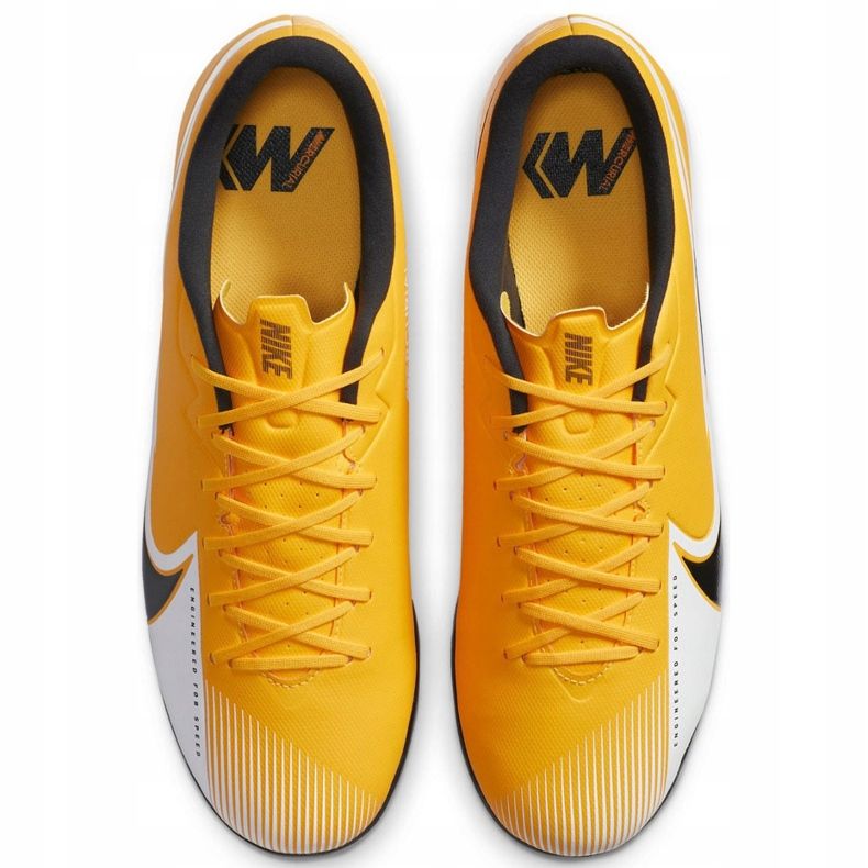 Scarpa da calcio Nike Mercurial Vapor 13 Academy Ic AT7993 801 arancia giallo 1
