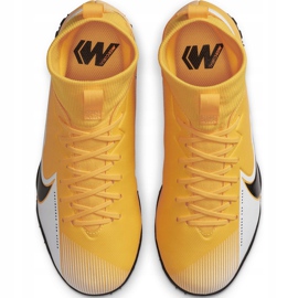 Scarpa da calcio Nike Mercurial Superfly 7 Academy Tf Junior AT8143 801 arancia giallo 1