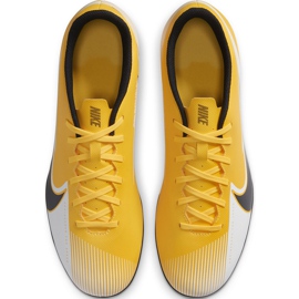 Nike Mercurial Vapor 13 Club FG / MG AT7968 801 scarpe da calcio arancia giallo 1