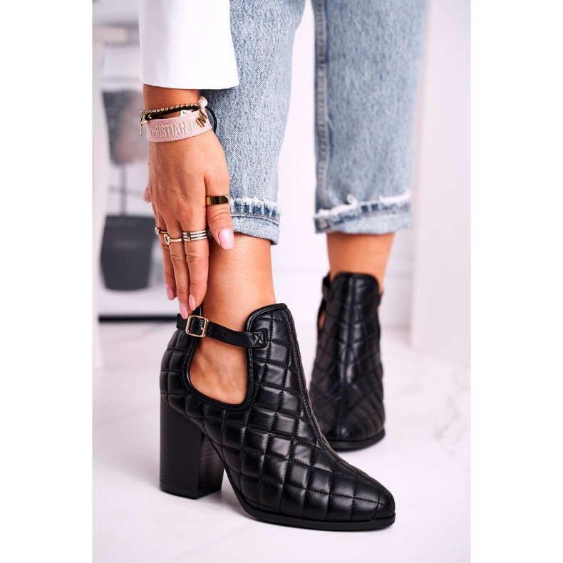 FB1 Stivali Da Donna Con Tacco Trapuntato Con Ritagli Black Dreams nero 2