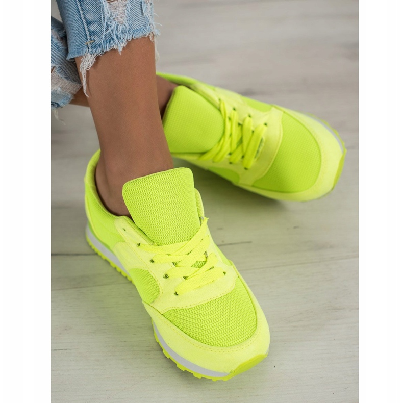 Ideal Shoes Scarpe sportive al neon giallo 1