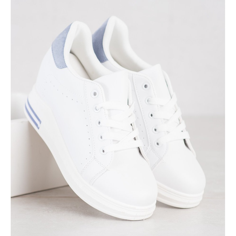 SHELOVET Scarpe sportive su una zeppa bianca blu 1