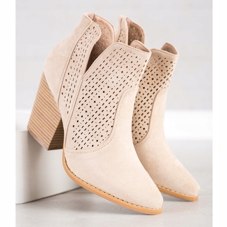 Bella Paris Stivaletti traforati sul palo beige 2