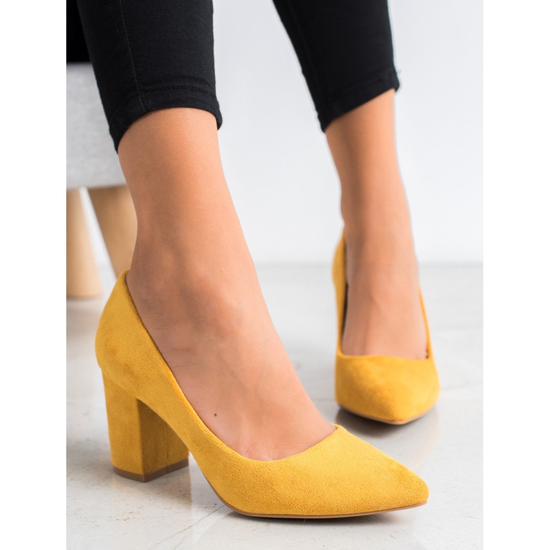 Nio Nio Pompe Gialle giallo 2