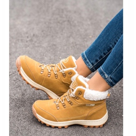 Ax Boxing Scarpe da trekking con montone giallo 1