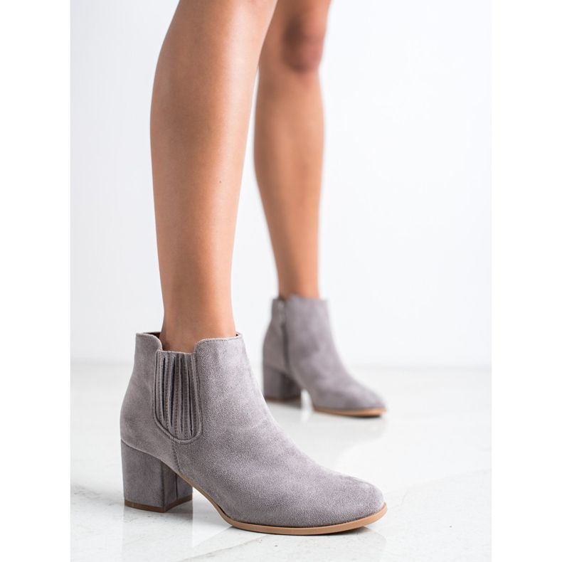 Bella Paris Stivaletti corti in pelle scamosciata beige 1