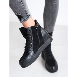Bestelle Scarpe comode con zeppa nero 1