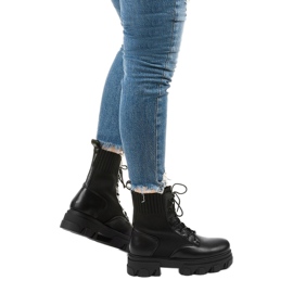 Scarponi da trekking neri sulla piattaforma Meadowcrest nero 1