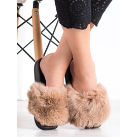 SHELOVET Comode pantofole in pelliccia beige 2