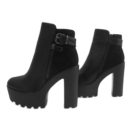 Stivali caldi su un post 979-GA Black nero 2