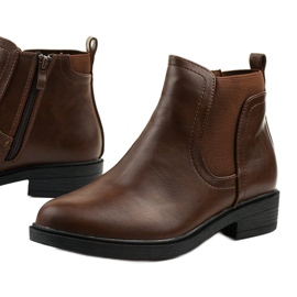 Stivaletti bassi Merriva in similpelle marrone 1