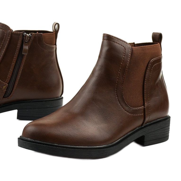 Stivaletti bassi Merriva in similpelle marrone 1