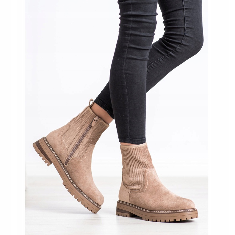 SHELOVET Stivaletti abbinati sulla piattaforma beige 1