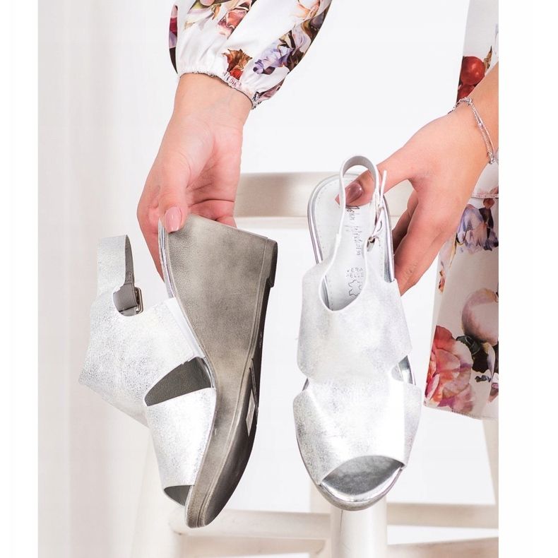 SHELOVET Sandali con zeppa argento d'argento 2