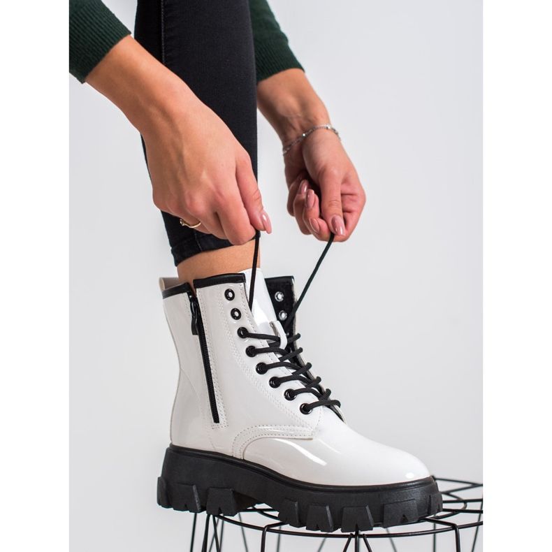 SHELOVET Trappers verniciati sulla piattaforma bianco 1