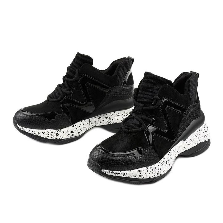Sneakers sportive nere realizzate in ecopelle scamosciata Clavelina nero 2