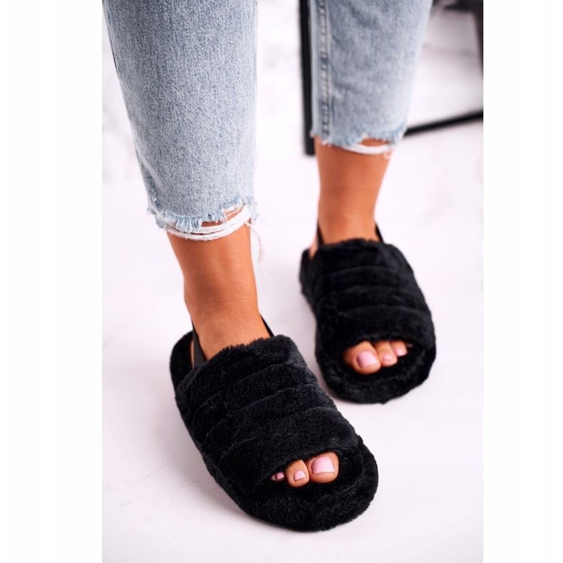 FJ1 Pantofole da donna sulla piattaforma di pelliccia Black Snowflake nero 1