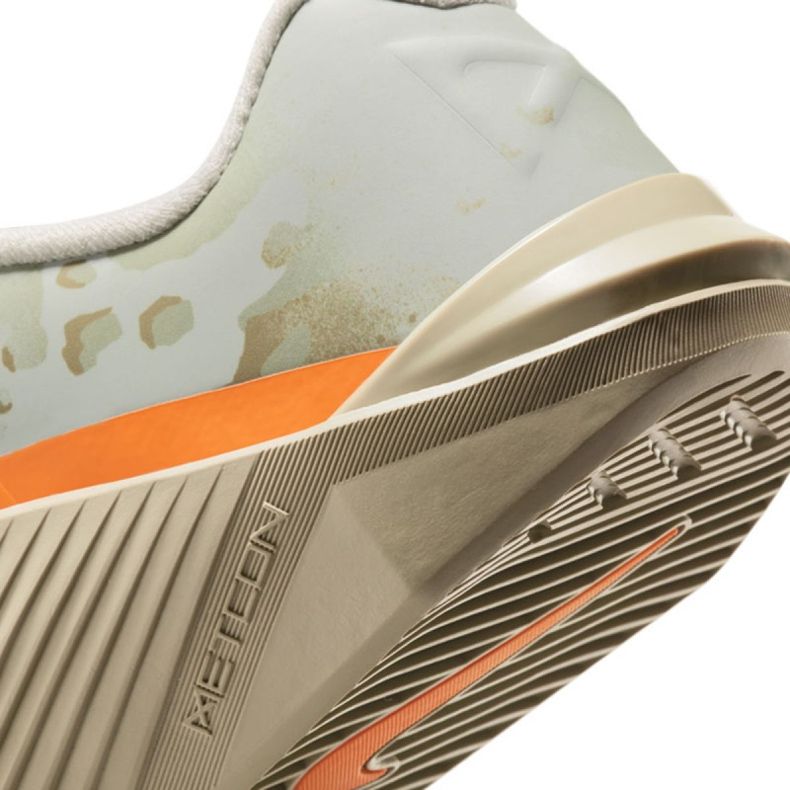 Scarpa da allenamento Nike Metcon 6 M CK9388-028 beige 2