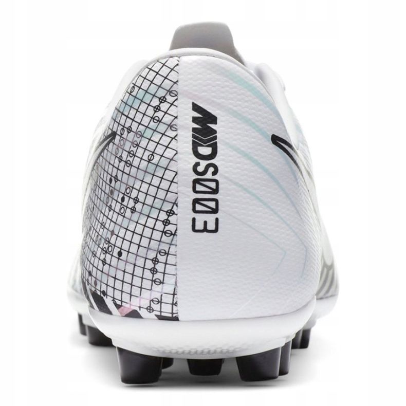 Scarpa da calcio Nike Vapor 13 Academy Mds Ag M CJ1291-110 multicolore bianca 1