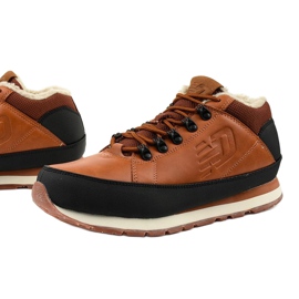 Scarpe sportive isolate cammello da uomo Greenfury marrone multicolore 1