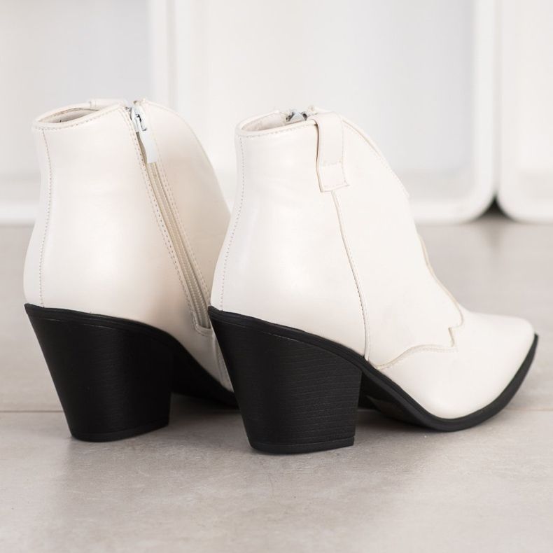 Queen Vivi breve cowgirl in spitz bianco 1