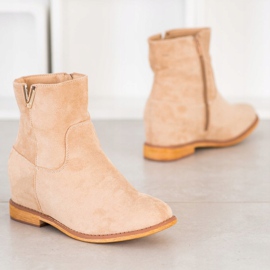 Sergio Todzi Eleganti stivali con zeppa beige 1