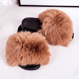 Pantofole Per Bambini Con Pelliccia Marrone Chiaro Fashionista 1