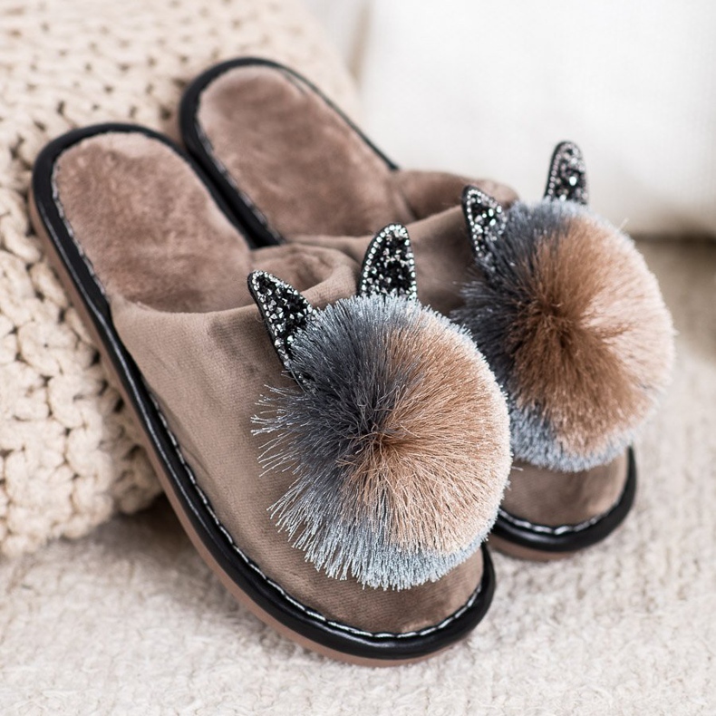 Bona Pantofole Alla Moda Con Pompon beige 1