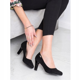 J. Star Décolleté casual con tacco nero 1