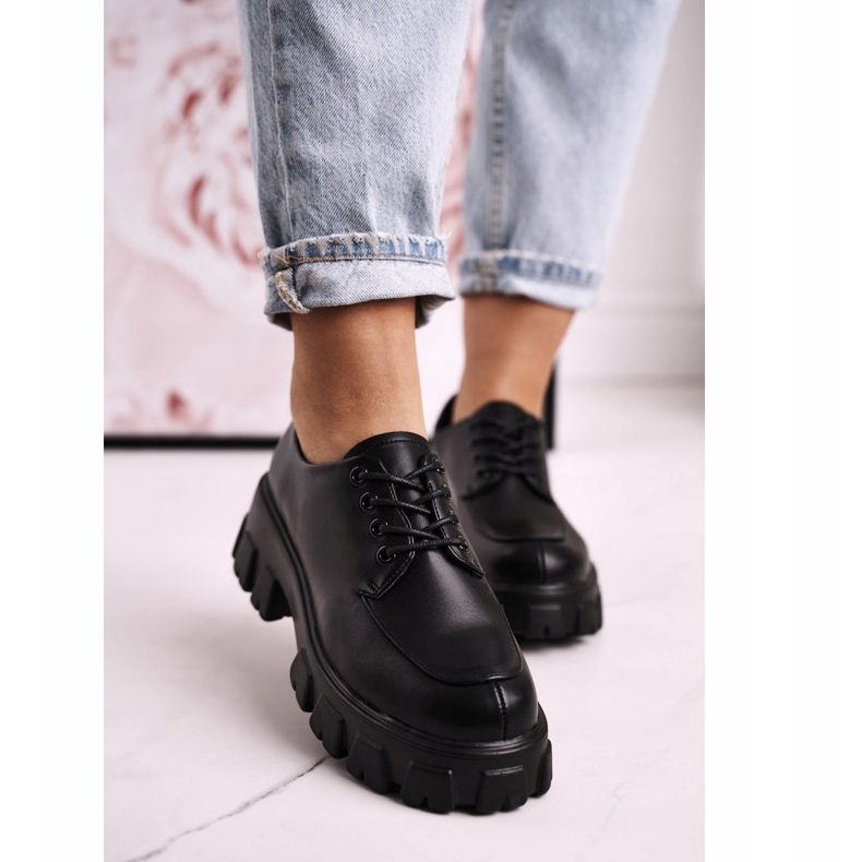 Scarpe Oxford da donna su una piattaforma massiccia S.Barski HX23 Black nero 1