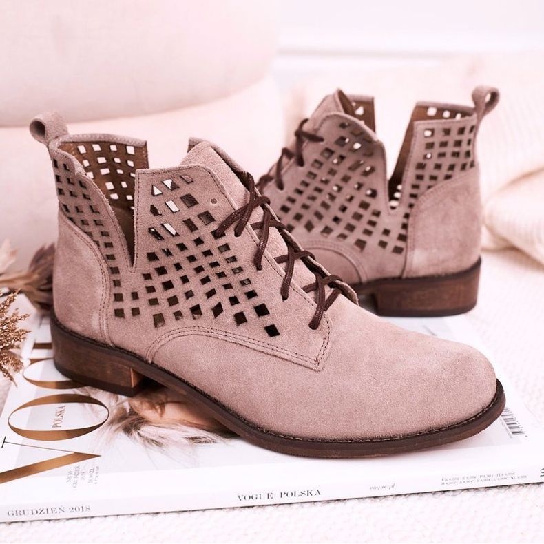 Nicole Stivali da donna Susannah cappuccino in pelle scamosciata traforata marrone 2