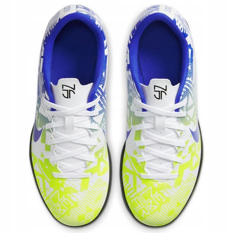 Nike Mercurial Vapor 13 Club Njr Ic Junior CV9352 104 scarpe da calcio bianco, blu multicolore 1