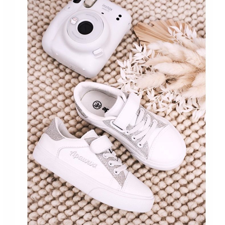 Apawwa Sneakers Bambini Con Broccato Bianco e Argento Camila 1