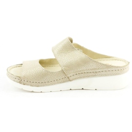 Dolce Pietro Patte in velcro 2211 beige 1