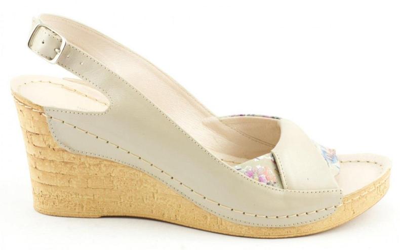 Sandali con zeppa 564 beige chiaro 1