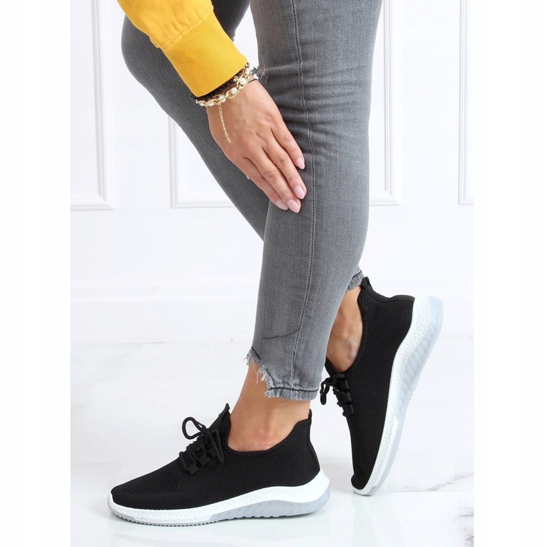 Nero 2019-3 Scarpe sportive nere 1