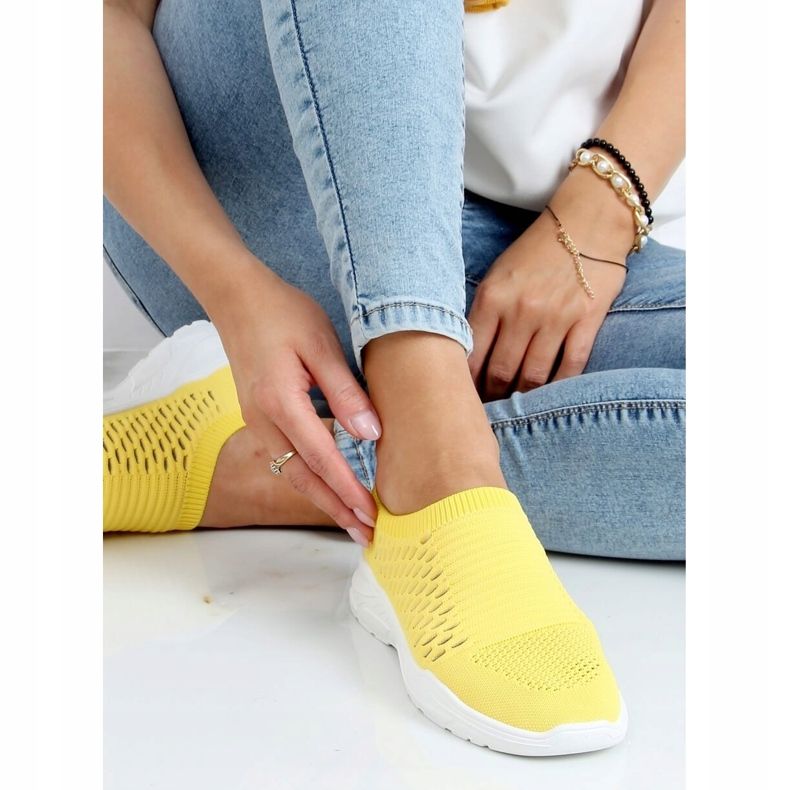 Scarpe sportive gialle 9862 Giallo 1