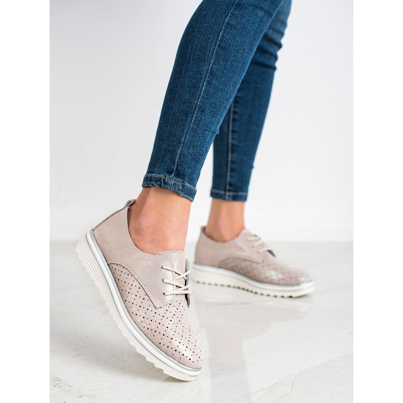 Kylie Scarpe brogue in pelle sulla piattaforma beige 1