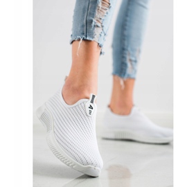 SHELOVET Comode scarpe da ginnastica in tessuto bianco 2