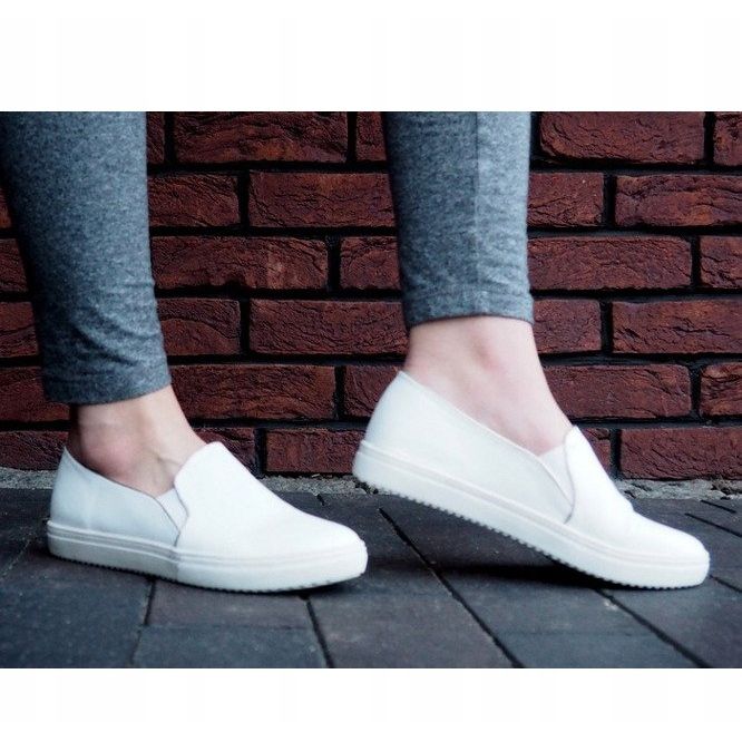 Classic Slip On TS9007 Scarpe da ginnastica bianche bianca 1
