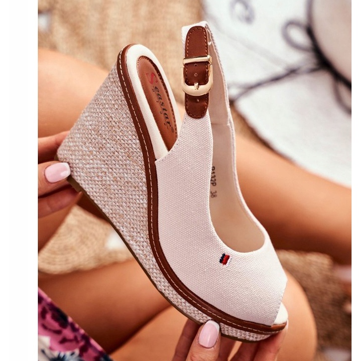 PS1 Sandali Tommy Beige su un tacco a zeppa intrecciato 1
