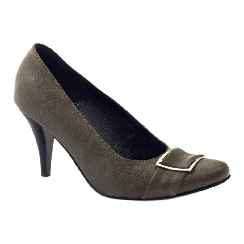 Pompe in pelle grigia con un morsetto di korda argento grigio 1