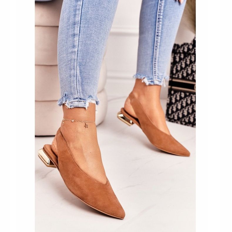 Ballerine in pelle scamosciata su tacchi dorati Laura Messi 2127 Camel marrone 1