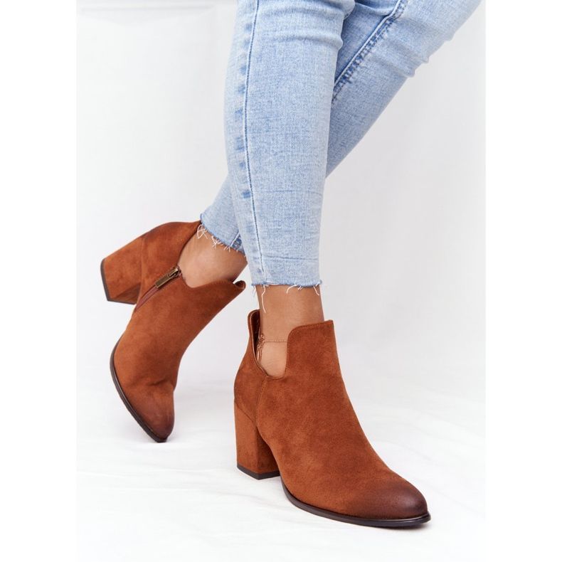 Vinceza Stivali da donna con intagli sul tallone Camel Caroline marrone 2