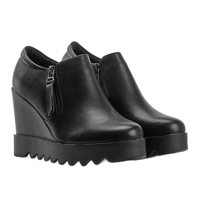 Stivali neri con zeppa Jazlyn nero 1